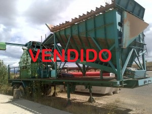Grupo móvil sobre ruedas tolva 10 m³ + IST – 4