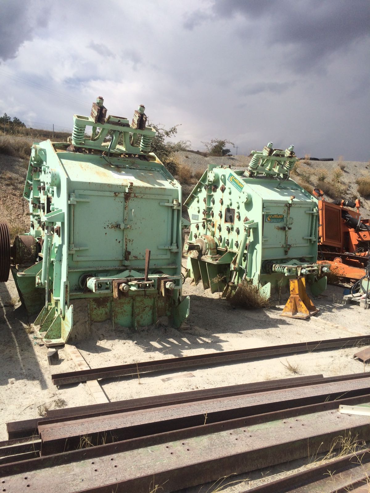 Molino secundario IST-6 CANTIDAD: 2 UNIDADES